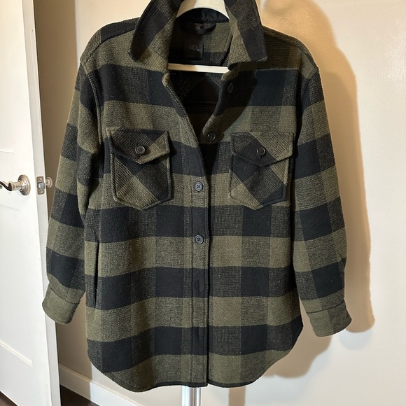 RDI Green/Black Flannel Shirt Shacket - Picture 2 of 7